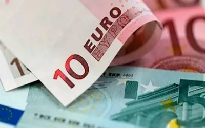 سعر اليورو اليوم في البنوك المصرية أعلى سعر للشراء 56.25 جنيه