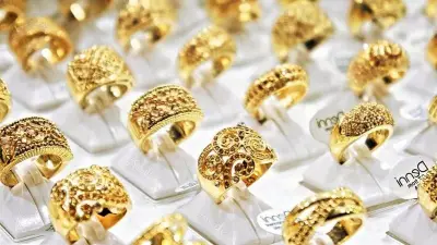 تراجع حاد في سعر الذهب عيار 21 بمقدار 1400 جنيه من القمة