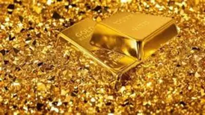 تراجع الدولار والأوقية يدفعان أسعار الذهب للهبوط في مصر