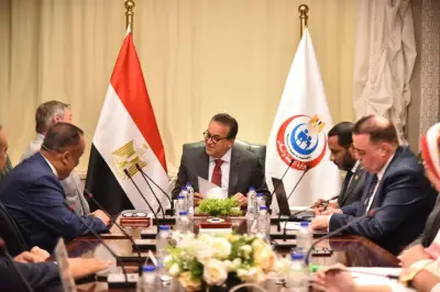 وزير الصحة يبحث نقل تكنولوجيا تصنيع كواشف وأنظمة فصائل الدم إلى مصر