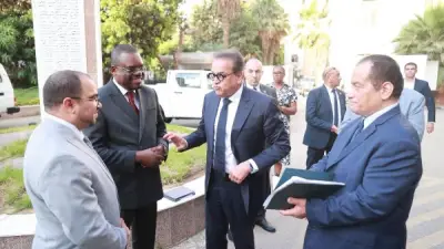 وزير الصحة يضع خطة لإنشاء 4 مواقع للتخلص الآمن من النفايات الطبية