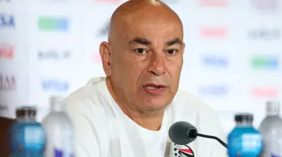 حسام حسن يلجأ للقضاء ضد مدحت العدل بعد وصفه بـ