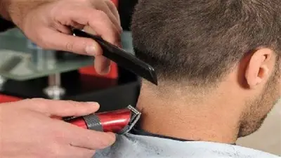 تفسير حلم حلق الرأس في المنام: دلالات التخلص من الهموم والمشاكل