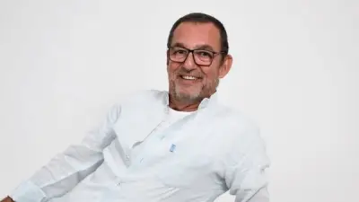 آخر ظهور للفنان محمد مرزبان بصورة سيلفي قبل حادثه المروع