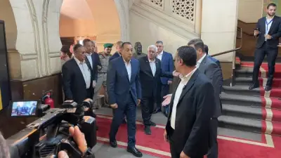 مدبولي يتفقد الجمعية الجغرافية المصرية ويطلع على كنوزها
