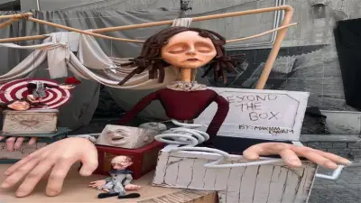 مشروع تخرج «عروسة العلبة».. رمز الحرية في كلية الفنون الجميلة