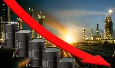 هبوط أسعار النفط لأدنى مستوى منذ فبراير وسط ترقب تطورات هرمز
