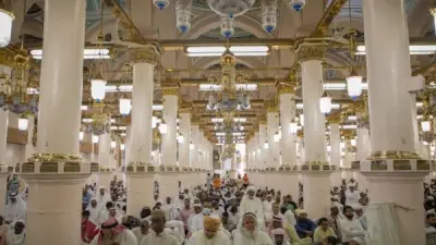 خطيب المسجد النبوي: المساجد أحب البقاع إلى الله وفضل الساعي إليها عظيم