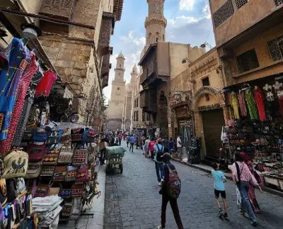 صورة نادرة لشارع المعز لدين الله الفاطمي منذ 125 عامًا