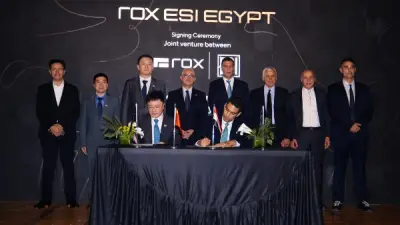 روكس العالمية تختار مصر منصة إقليمية لصناعة السيارات الذكية