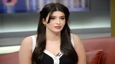سارة بركة تحكي عن حلق شعرها ورفض والدها لدخول التمثيل