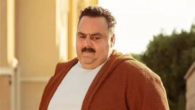شيكو يخطف الأنظار بلوك جديد في البرومو الرسمي لفيلم صقر وكناريا