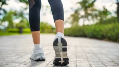 المشي في هذا التوقيت يخفض ضغط الدم بشكل مذهل.. لن تتوقع النتيجة