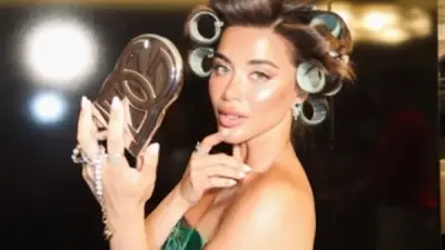 يارا السكري تخطف الأنظار بفستان أخضر أنيق في أحدث ظهور