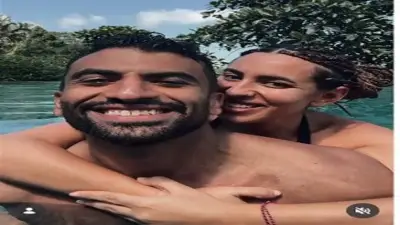 يوسف حشيش يحتفل بعيد زواجه الأول من منة عدلي القيعي بمشاهد رومانسية