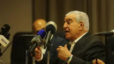 زاهي حواس يكشف تفاصيل تهريب بردية آني بالمتحف البريطاني عبر وجبة كباب