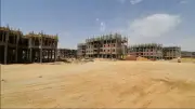بدء تسليم قطع أراضي 