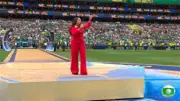 سلمى حايك تطلق إشارة بدء موكب الأعلام في افتتاح كأس العالم 2026 بأزتيكا