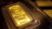 عيار 24 يهبط لأقل من 7 آلاف.. أسعار الذهب تواصل الانهيار في مصر