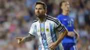 ميسي يقود الأرجنتين لسحق آيسلندا 3-0 في آخر ودية قبل المونديال