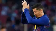 ليفاندوفسكي يحدد وجهته: برشلونة يودع أسطورته البولندية بعد 4 سنوات