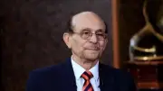 محمد صبحي يكشف سر تحوله من زكي الدبور لعم أيوب في 40 ثانية