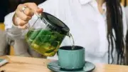 5 مشروبات طبيعية لخفض الكوليسترول.. تعرف على فوائدها وطرق تحضيرها