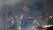 الدفاع المدني اللبناني ينتشل 6 جثامين وينقذ 3 جرحى من تحت أنقاض المروانية