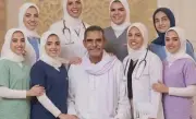 عم صلاح حدوتة مصرية: قصة كفاح عامل بناء وزوجته أثمرت عن 8 طبيبات