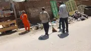 رفع 97 طنًا من مخلفات البناء في حملة مكبرة بقوص بإشراف محافظ قنا