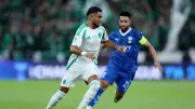 الأهلي السعودي يضحي بمحرز لضم أنيس حاج موسى من فينورد