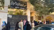 توافد طالبات الثانوية الأزهرية بالهرم لأداء امتحان الفيزياء وسط دعوات الأمهات