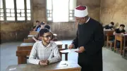 طلاب القسم العلمي بالثانوية الأزهرية يؤدون امتحان الفقه اليوم