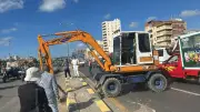 الإسكندرية تبدأ تركيب إشارة مرورية أمام شارع البحرية لتحسين السلامة