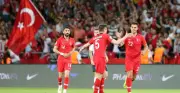 أردا جولر يعتذر للجماهير التركية بعد الخروج المخيب من كأس العالم