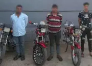 سقوط قائدي 3 دراجات نارية أدوا حركات استعراضية بكفر الشيخ