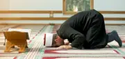 دار الإفتاء: أداء الصلاة في وقتها واجب ومن فاتته فعليه قضاؤها