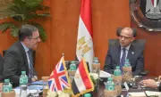 محمد فريد يبحث مع السفير البريطاني نفاذ الصادرات المصرية للأسواق الخارجية