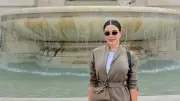 يارا السكرى تتألق بإطلالات كاجوال في إجازتها بميلان