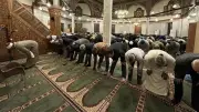 هل يجب التلفظ بالنية عند كل صلاة؟ المفتي يوضح الحكم