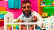 أحمد سعد يكشف البوستر الرسمي لألبوم الفرفوش ويظهر كطفل صغير