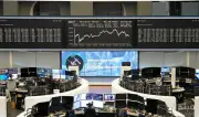 الأسهم الأوروبية تغلق على ارتفاع مع تراجع أسعار النفط