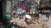 حملة مكبرة لرفع إشغالات الباعة الجائلين بمنطقة الحضرة في الإسكندرية