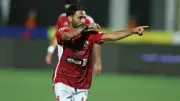 بين الوفاء والرواتب: القصة الكاملة لأزمة تجديد حسين الشحات مع الأهلي