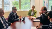 وزير التخطيط يبحث مع منظمة التعاون الاقتصادي والتنمية إطلاق المرحلة الثانية من البرنامج القطري