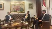 وزير الخارجية يلتقي رئيس لجنة العلاقات الخارجية بالحزب الليبرالي الديمقراطي الياباني