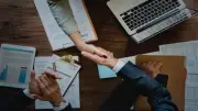 ضوابط صارمة للجزاءات التأديبية في قانون العمل الجديد تعزز حماية العامل