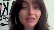 صانعة محتوى تتعرض لتهديدات بسبب فيديو مجتزأ عن الصلاة