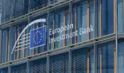 بنك الاستثمار الأوروبي يدعم الطاقة المتجددة والبنية التحتية بدول التكتل