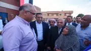 محافظ الإسكندرية يتفقد مشروعات حياة كريمة في برج العرب ويوجه بالانتهاء من الرصف